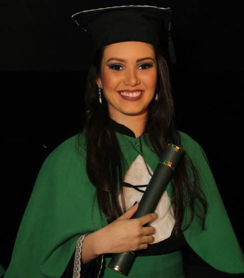 Dra. Thais na formatura